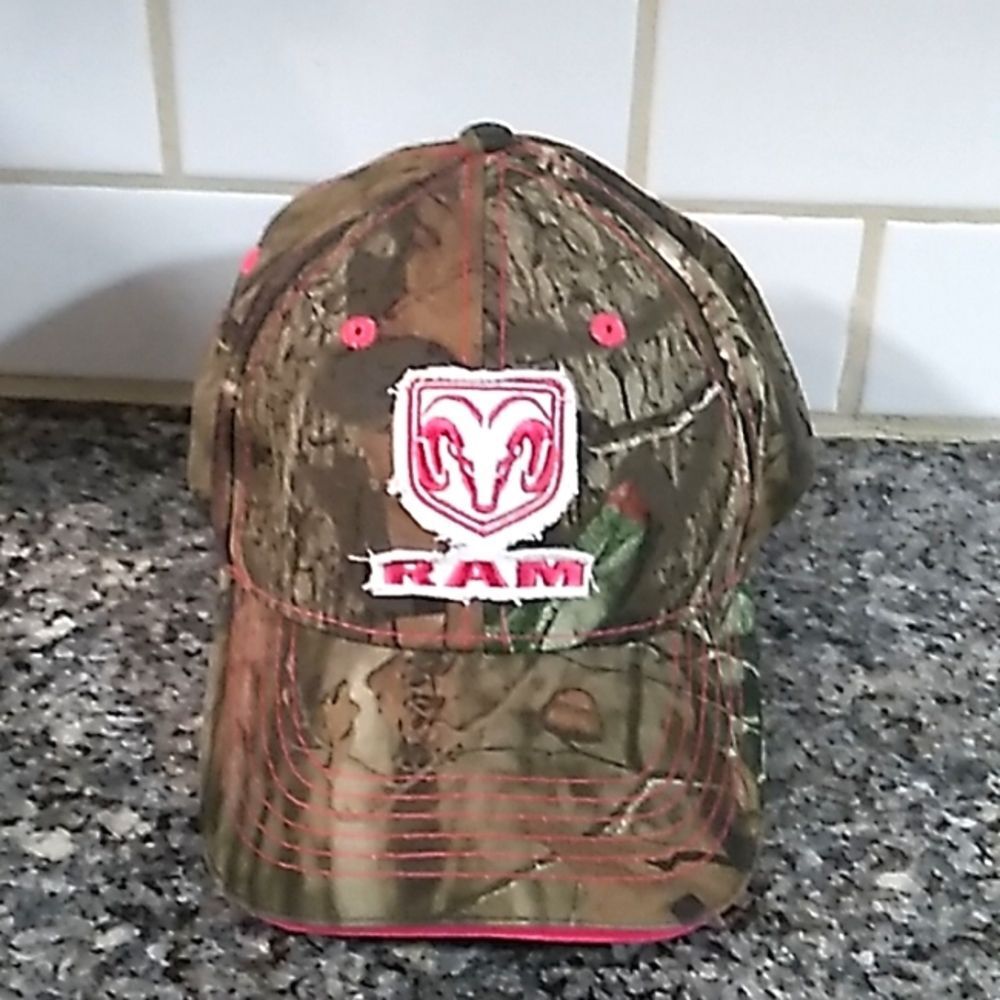 Dodge Camo/Hot Pink Hat. NWOT